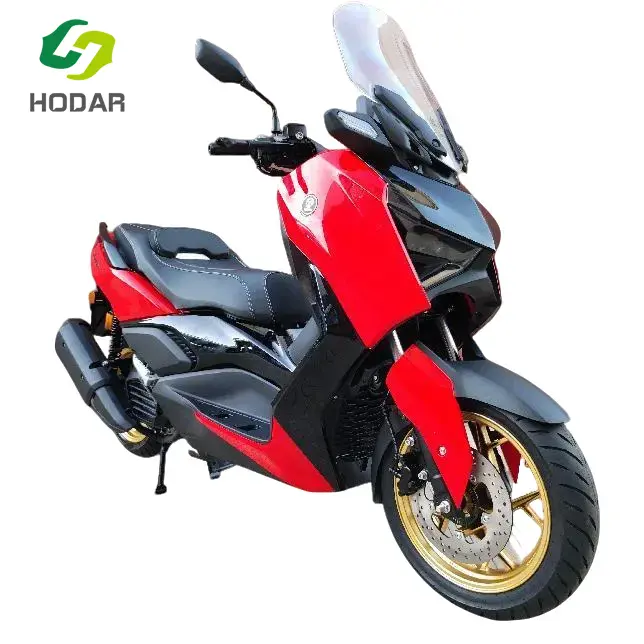 Milyen gyorsan megy egy 125 cm3 -es robogó?